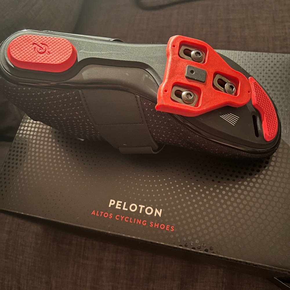 New Peloton Altos shoes women size 7.5